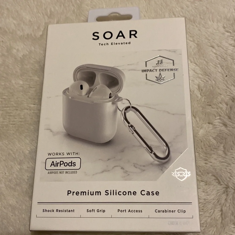 🤍NWT SOAR Tech Elevated Premium Silicone Case